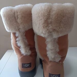 UGG Women's Sheepskin Boots - Tan